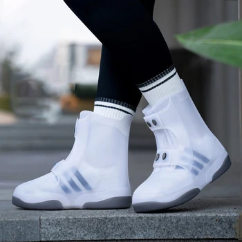 أزياء الانزلاق على حذاء يغطي الرجال والنساء زر الإغلاق البلاستيكية الكالوشات 2023 للماء المضادة للانزلاق أغطية أحذية امرأة Rainboots