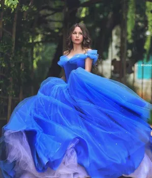 سندريلا الملكي الأزرق الفساتين Quinceanera ثوب الكرة قبالة الكتف منتفخ تول مطرز الطرف الحلو 16 اللباس
